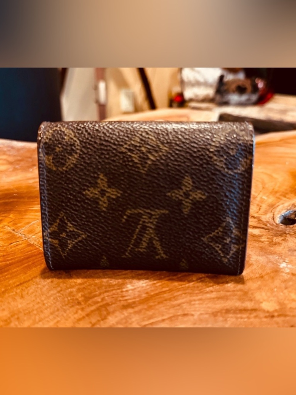 Louis Vuitton Monogram Porte
Monnaie Plat Coin Purse Wallet
Brown/vintage 2001 - Picture 2 of 14